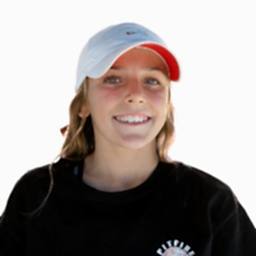 Chloe Covell headshot