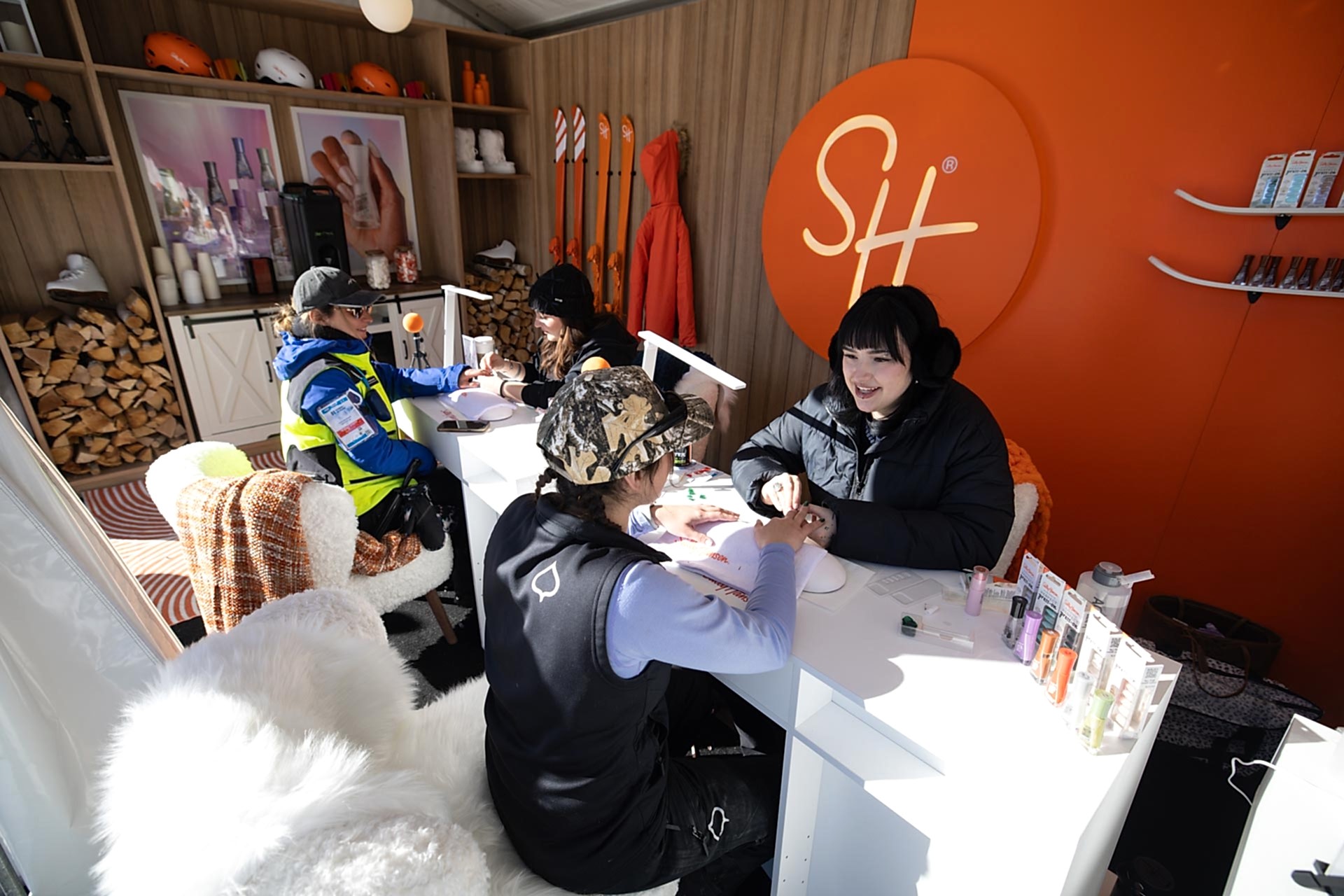 Sally Hansen during Men's Snowboard SuperPipe Final at 2025 X Games Aspen in Aspen, CO. ©Tyler Schank/X Games