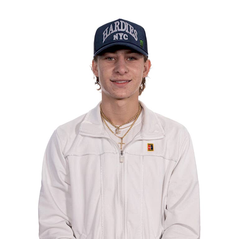 Filipe Mota headshot